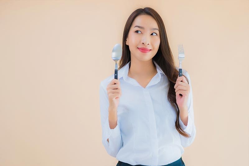 Bingung Bedain Lapar Sungguhan dan Lapar Mata? Ini Tanda Kalau Kamu Benar-Benar Lapar