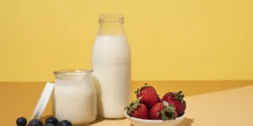 Perbedaan Susu Full Cream, Low Fat, dan Skim: Mana yang Cocok untuk Diet?