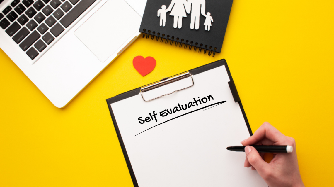5 Alasan Mengapa Kamu Perlu Melakukan Evaluasi Diri di Akhir Tahun