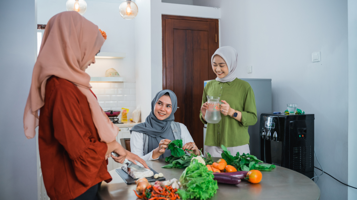 Tips Menyiapkan Menu Sahur dan Berbuka yang Sehat