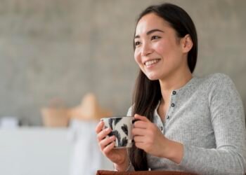 Rahasia Cara Minum Kopi yang Sehat bagi Wanita