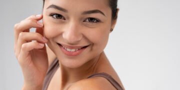 Active Skin Era: Cara Maintain Muka Tetap Clear Walau Hobi Keringatan & Olahraga Outdoor