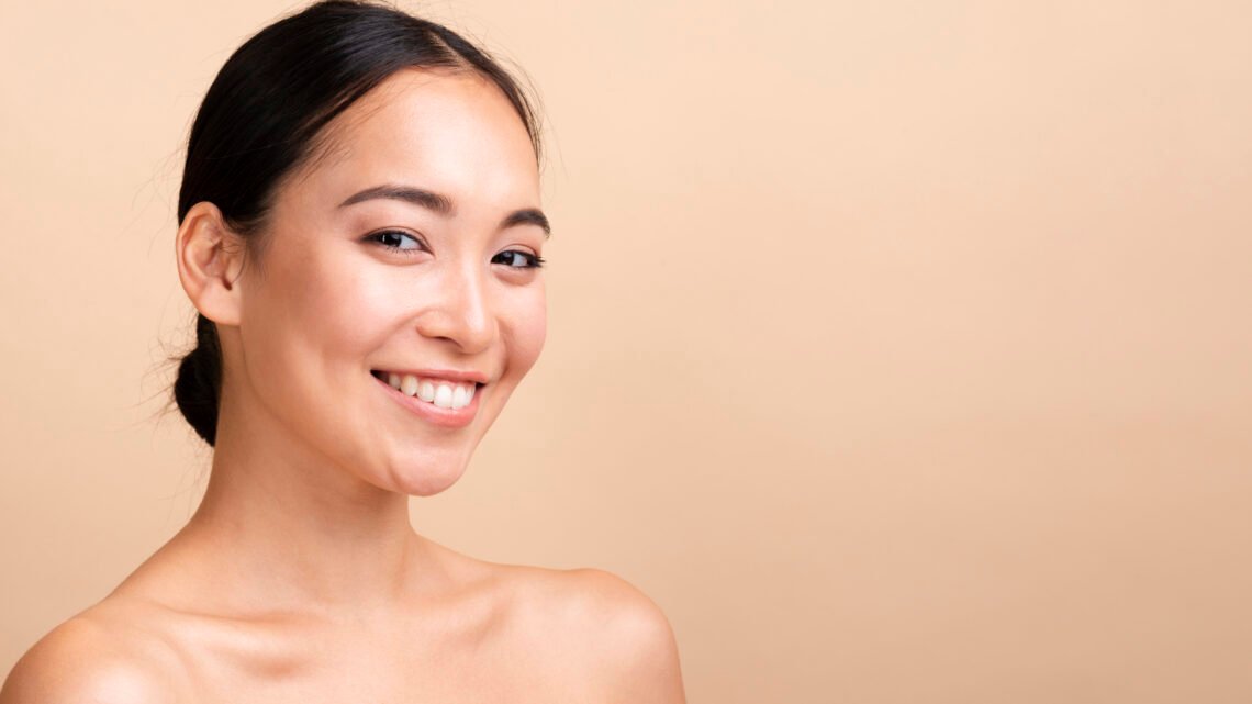 Collagen Banking 101: Kenapa Menabung Kolagen di Usia 25+ Lebih Penting Daripada Koleksi Serum Mahal