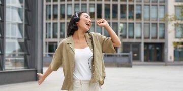 Jalan Kaki: Olahraga yang Paling Underrated untuk Kesehatan dan Kebahagiaan