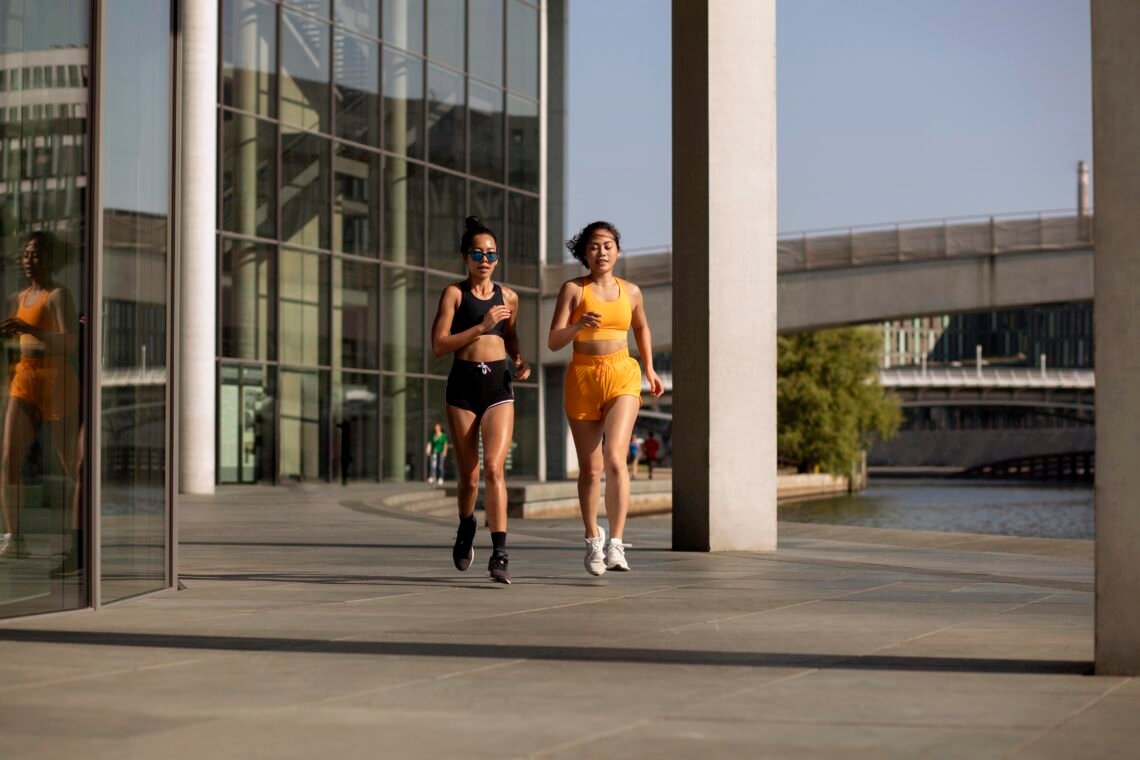 Panduan Susu Protein Pre & After Workout: Rahasia Badan Kencang ala Running Club Gen Z